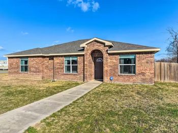 1233  Canyon Oaks Drive 