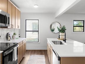 113 W State Street , Garland Texas 75040