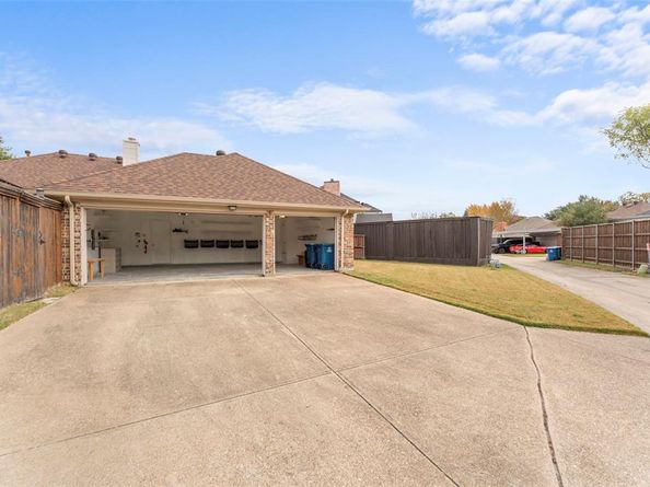 6306  Debbie Circle , Rowlett Texas 75089