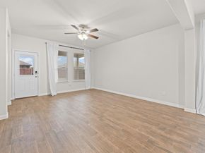 411  Skipper Lane , Azle Texas 76020