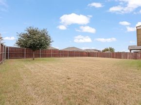 411  Skipper Lane , Azle Texas 76020