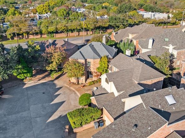 4134  Crossing Lane , Dallas Texas 75220