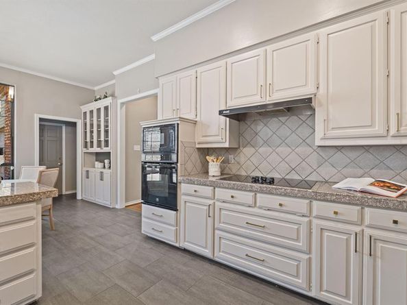 4134  Crossing Lane , Dallas Texas 75220