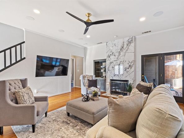 4134  Crossing Lane , Dallas Texas 75220