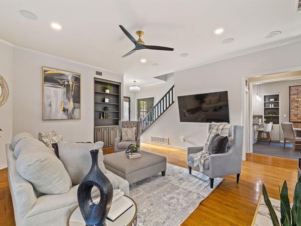 4134  Crossing Lane , Dallas Texas 75220