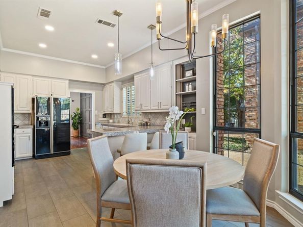 4134  Crossing Lane , Dallas Texas 75220