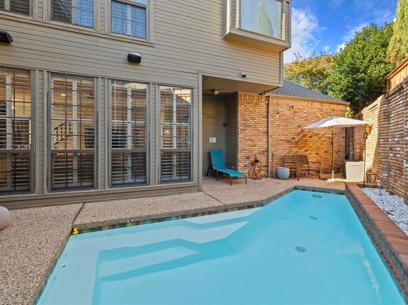 4134  Crossing Lane , Dallas Texas 75220