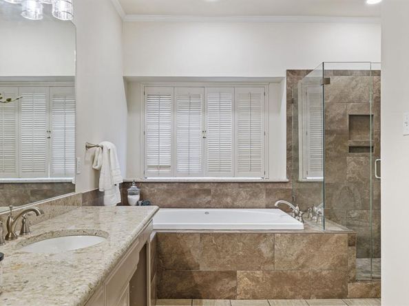 4134  Crossing Lane , Dallas Texas 75220