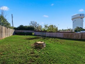 102  Gray Oak Court , Euless Texas 76039