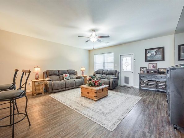 1832  Tyne Way , Crowley Texas 76036