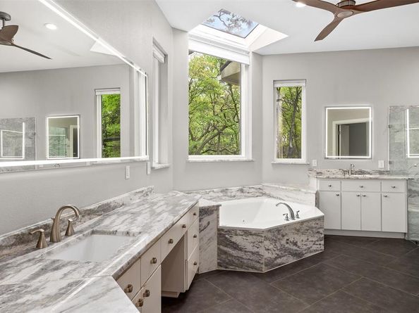 2307  Newforest Court , Arlington Texas 76017