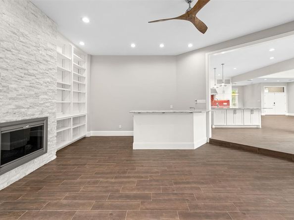2307  Newforest Court , Arlington Texas 76017