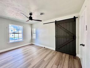 1015  Noble Avenue , Carrollton Texas 75006
