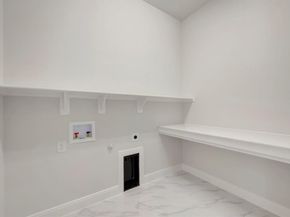 2075  Pine Grove Lane , Arlington Texas 76005