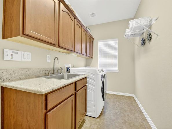 9813  Callaway Court , Denton Texas 76207