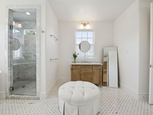 6047  Goodwin Avenue , Dallas Texas 75206
