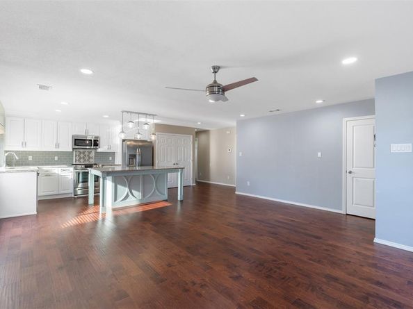 2238  Lockwood Drive , Carrollton Texas 75007