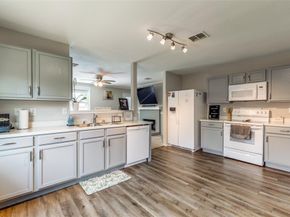 8426  Jacaranda Way , Arlington Texas 76002