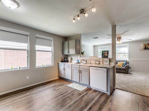 8426  Jacaranda Way , Arlington Texas 76002