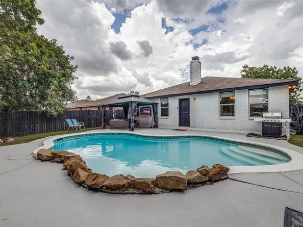8426  Jacaranda Way , Arlington Texas 76002