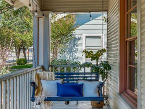 400 N Willomet Avenue , Dallas Texas 75208