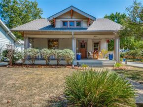 400 N Willomet Avenue , Dallas Texas 75208
