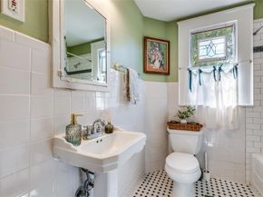 400 N Willomet Avenue , Dallas Texas 75208