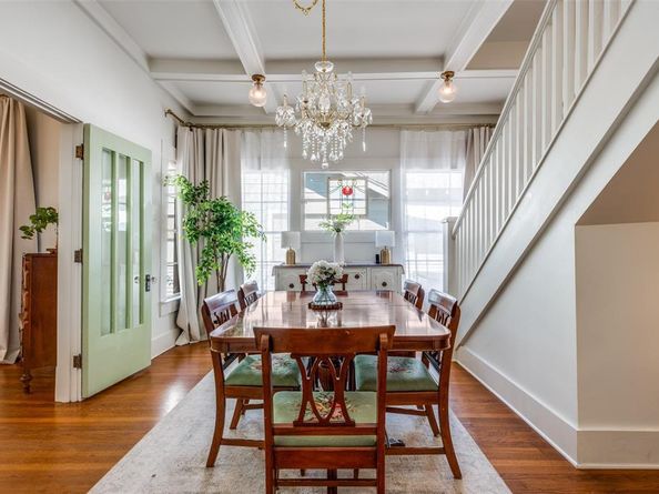 400 N Willomet Avenue , Dallas Texas 75208