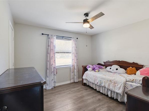 248  Mountain View Drive , Azle Texas 76020