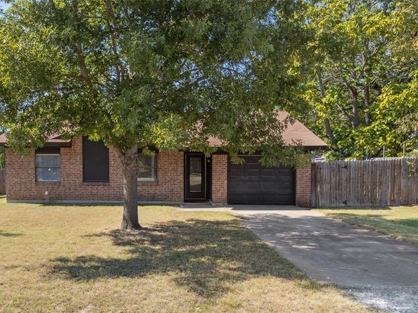 248  Mountain View Drive , Azle Texas 76020
