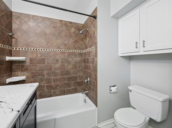 2604  Hollywood Drive , Arlington Texas 76013