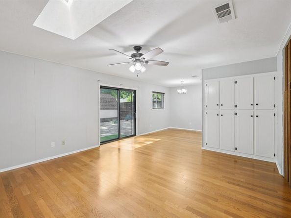 2604  Hollywood Drive , Arlington Texas 76013