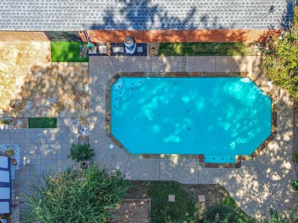 2604  Hollywood Drive , Arlington Texas 76013