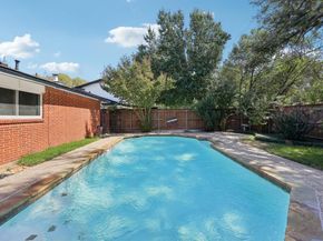 2604  Hollywood Drive , Arlington Texas 76013