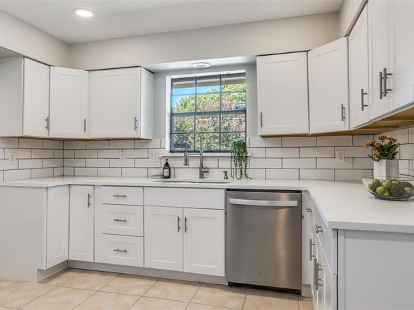3918  Amy Avenue , Garland Texas 75043
