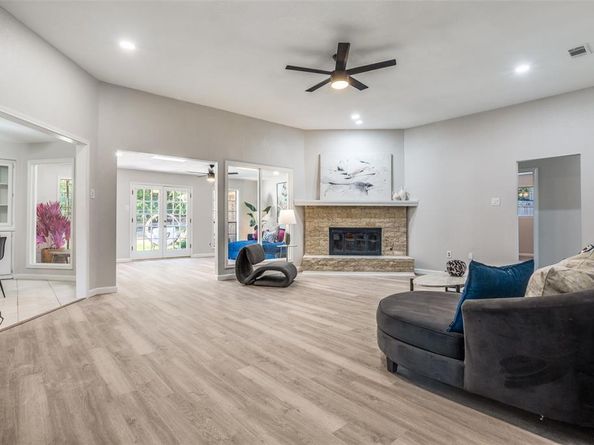 3918  Amy Avenue , Garland Texas 75043