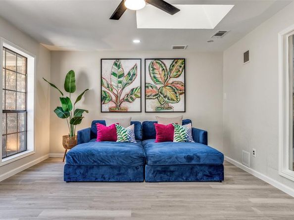 3918  Amy Avenue , Garland Texas 75043