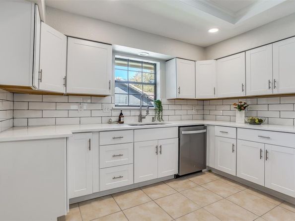 3918  Amy Avenue , Garland Texas 75043