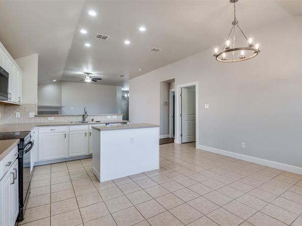 7383  Gallo  , Grand Prairie Texas 75054