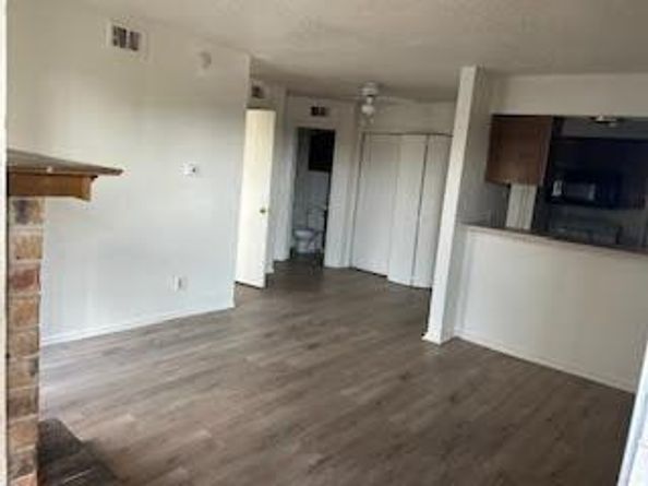 9520  Royal Lane  306, Dallas Texas 75243