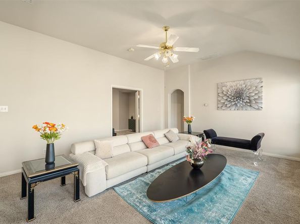 3321  Kendall Lane , Irving Texas 75062