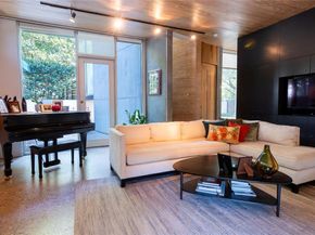 709  Kessler Woods Trail , Dallas Texas 75208