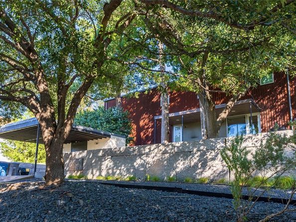 709  Kessler Woods Trail , Dallas Texas 75208