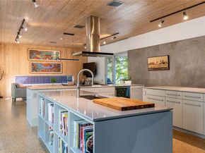 709  Kessler Woods Trail , Dallas Texas 75208