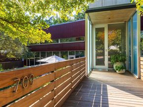 709  Kessler Woods Trail , Dallas Texas 75208