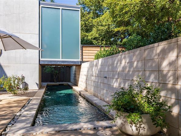709  Kessler Woods Trail , Dallas Texas 75208