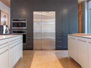 709  Kessler Woods Trail , Dallas Texas 75208