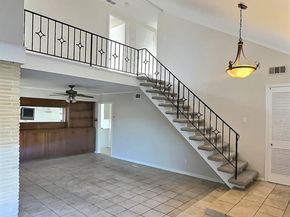 1223  Farnham Court E, Irving Texas 75062