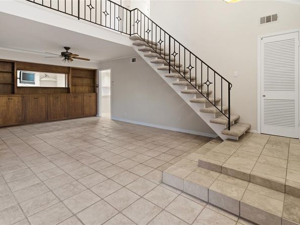 1223  Farnham Court E, Irving Texas 75062