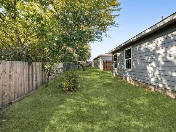 1616 E Robert Street , Fort Worth Texas 76104